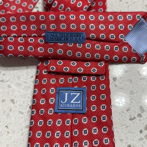 Silk Tie Red/blue/grey dot handmade USA JZ Boulder length 63” EUC preppy classic - Picture 2 of 3